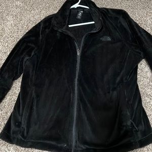 North Face Women’s fleece jacket size XXL😍 smoke free home and no rips or holes